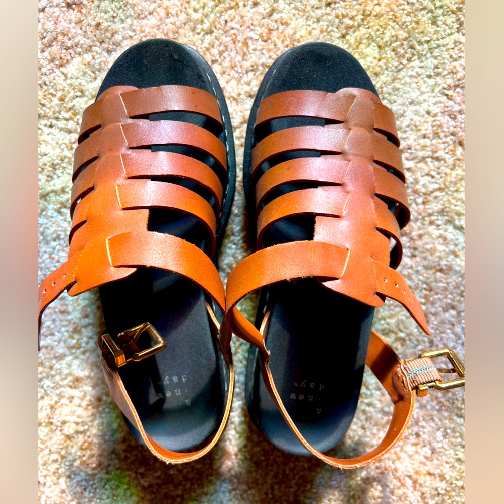 Fisherman platform sandals